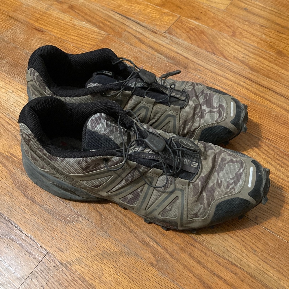 SOLD Salomon trail running shoes size 10.5 Mens